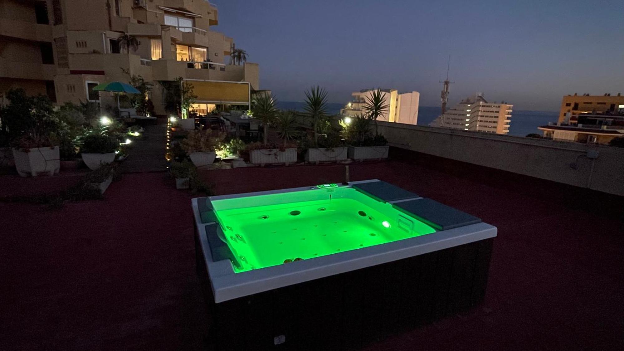 Luxury Rental Benalmadena - 550 M2 Penthouse - Jacuzzi, Golf & Beach Exterior photo